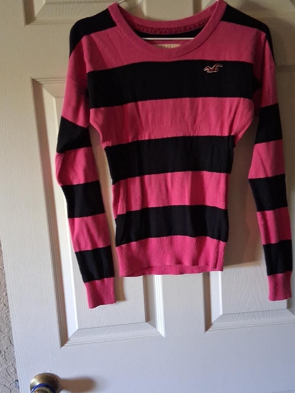 Hollister Hot Pink and Black Wide-Stripe Crewneck Sweater